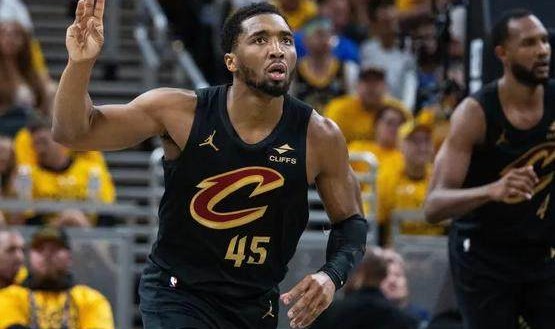 kaiyun sports-两战91分力挽狂澜！米切尔天神下凡定义何为超巨