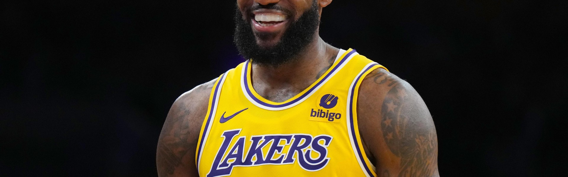 开云在线-还差11球！詹姆斯今夜冲顶进球榜，湖人名宿阶梯再添一级