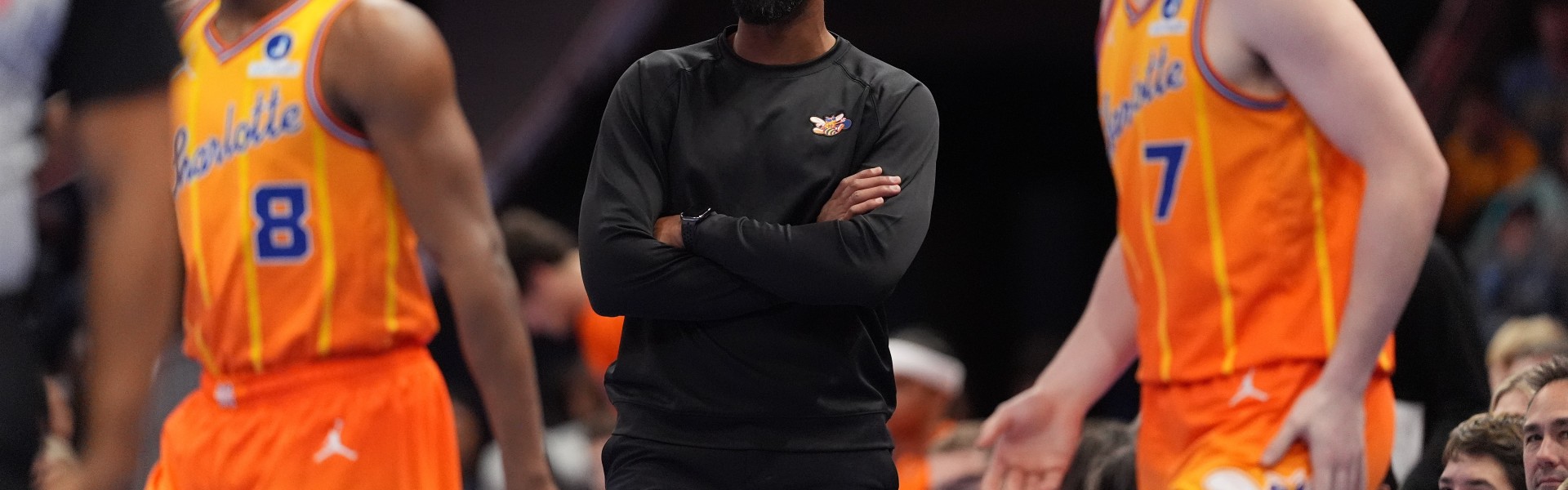 kaiyun sports-官方：1月25日黄蜂对阵奇才的比赛因天气原因提前至凌晨1点开球